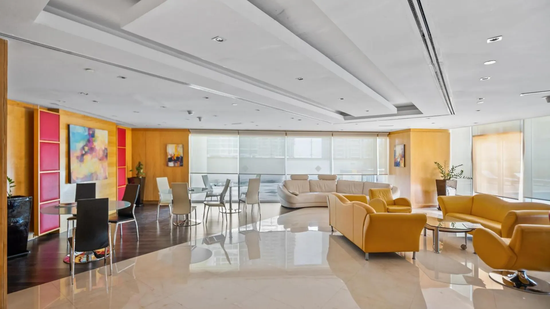 Modern Studio Apartment In Lake View Dubai
